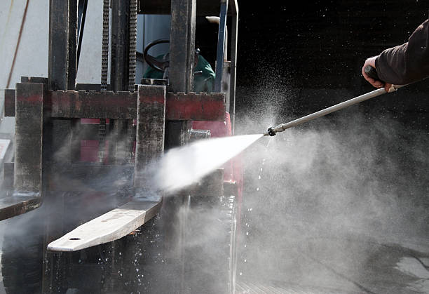Why Choose Our Certified Pressure Washing Experts for Your Project Needs in Brookshire, TX?